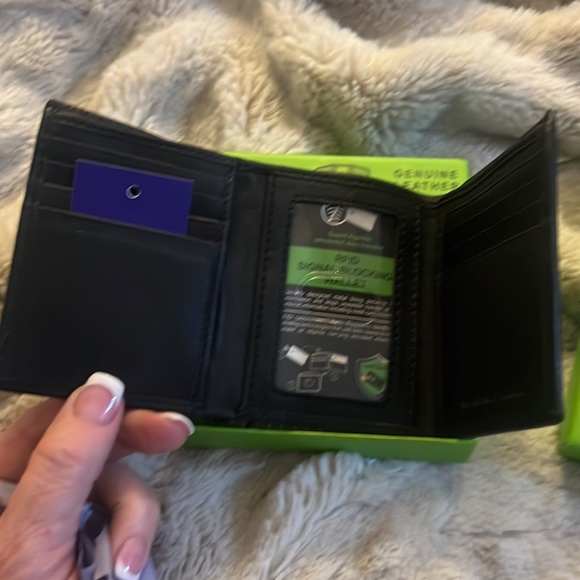 Wallet - Picture 2 of 2